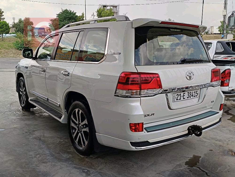 تويوتا لاندكروزر